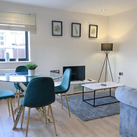 Morland Apartments - Ромфорд Екстериор снимка