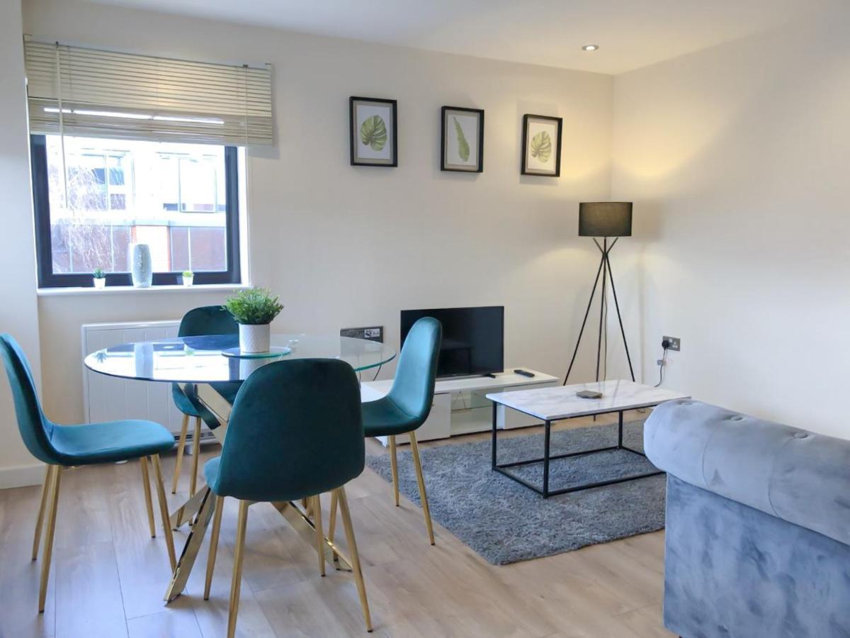 Morland Apartments - Ромфорд Екстериор снимка