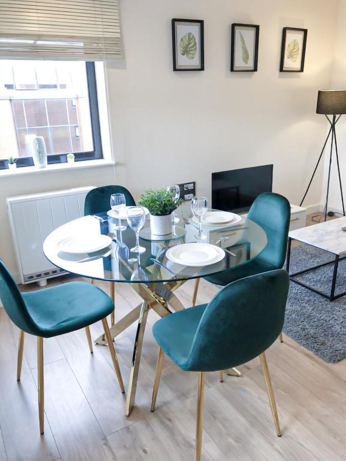 Morland Apartments - Ромфорд Екстериор снимка