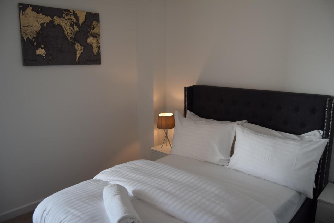 Morland Apartments - Ромфорд Екстериор снимка