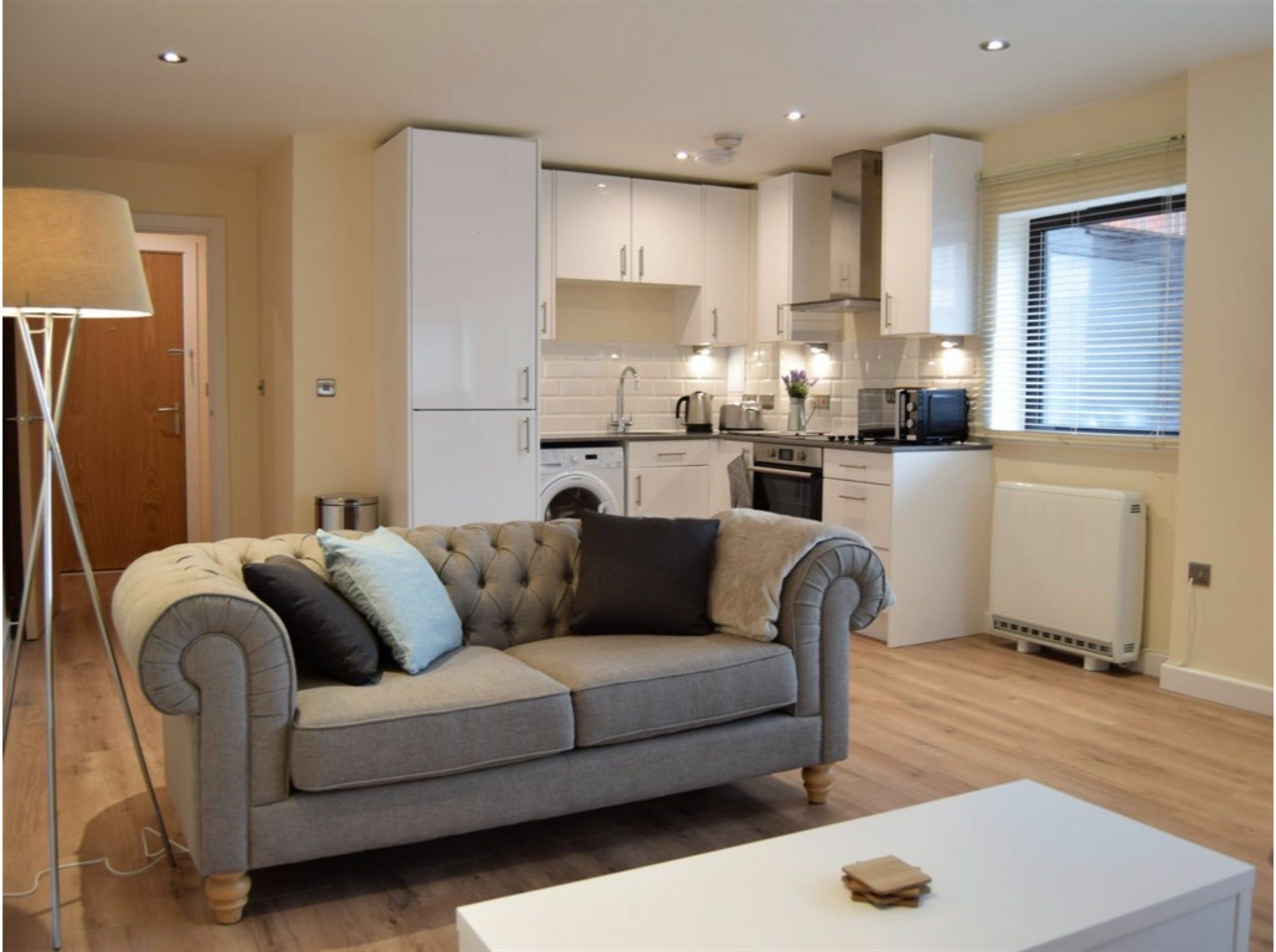 Morland Apartments - Ромфорд Екстериор снимка