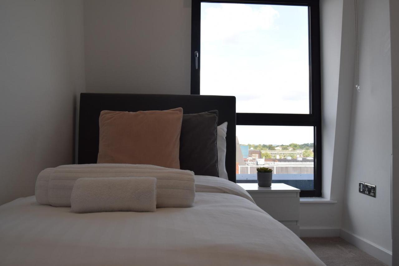 Morland Apartments - Ромфорд Екстериор снимка