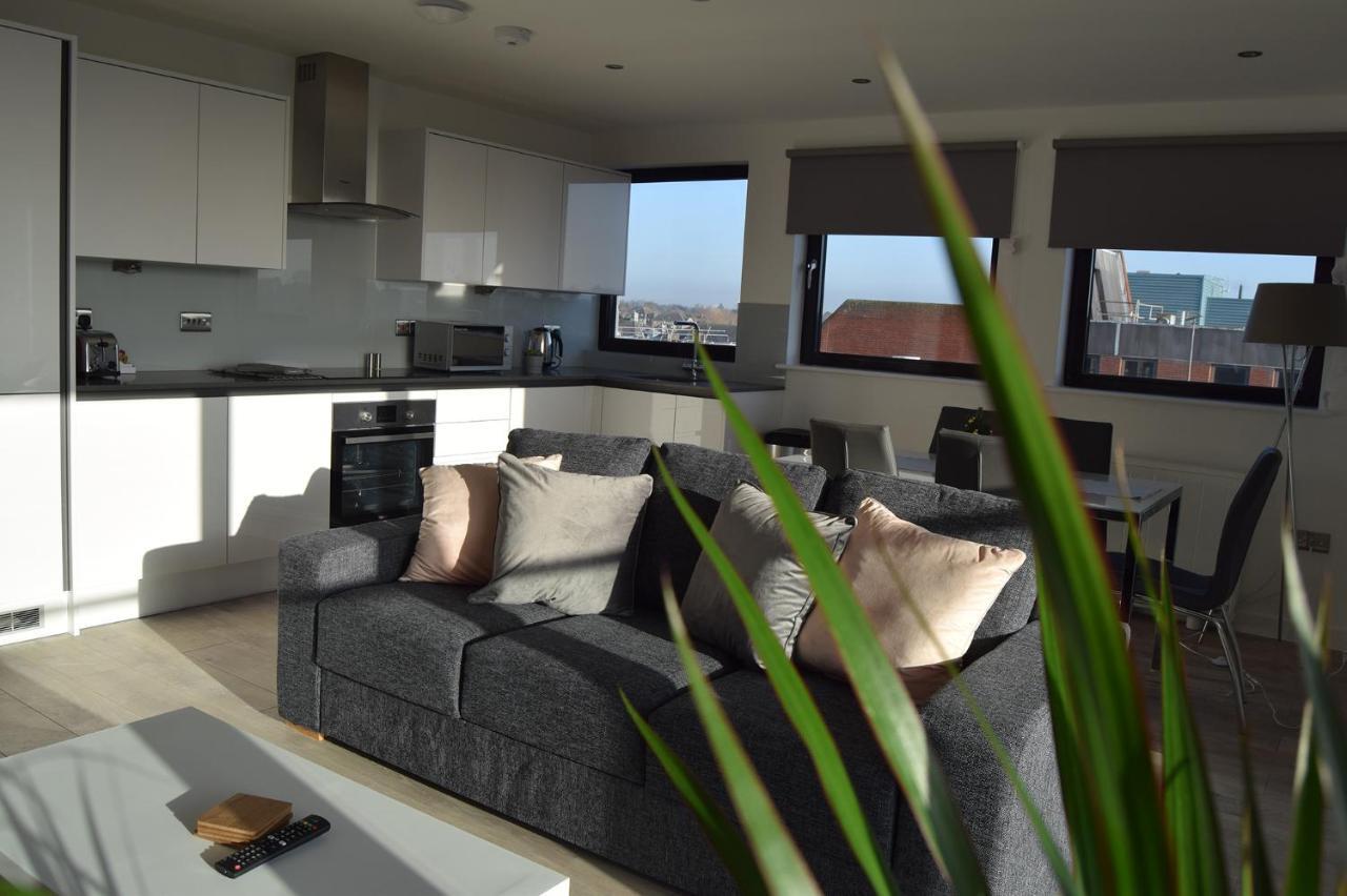 Morland Apartments - Ромфорд Екстериор снимка